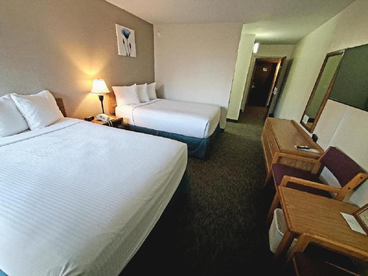 Sundowner Station Hotel Riverton Exterior photo